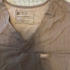 FIGS scrub top